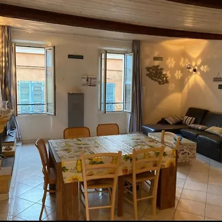 Plein Coeur De Sanary Sur Mer Exterior foto